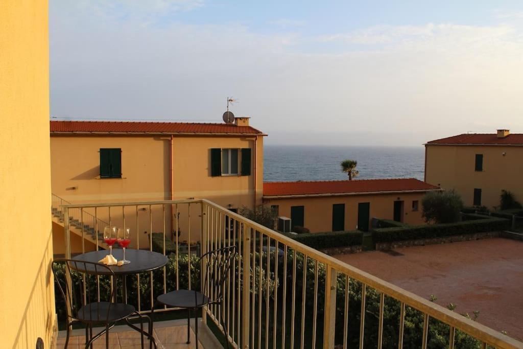 Appartamento Romantico Con Piscina Cervo Luaran gambar
