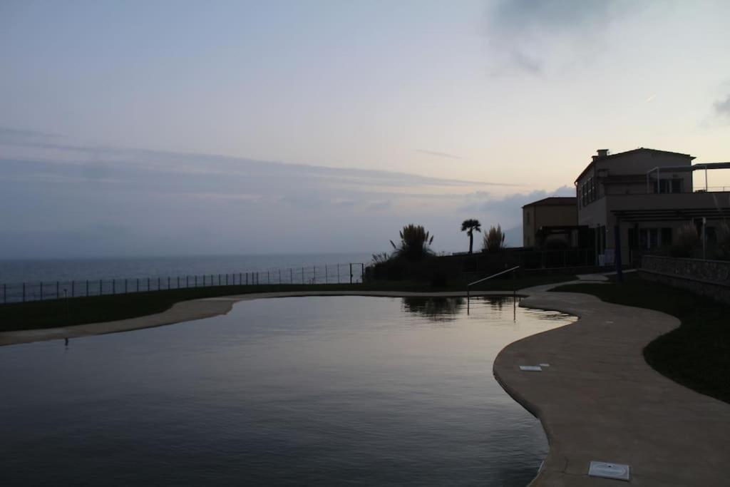 Appartamento Romantico Con Piscina Cervo Luaran gambar