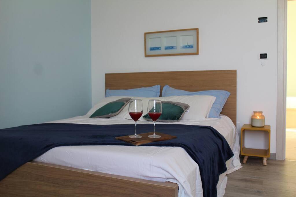 Appartamento Romantico Con Piscina Cervo Luaran gambar
