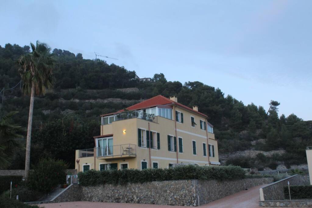 Appartamento Romantico Con Piscina Cervo Luaran gambar